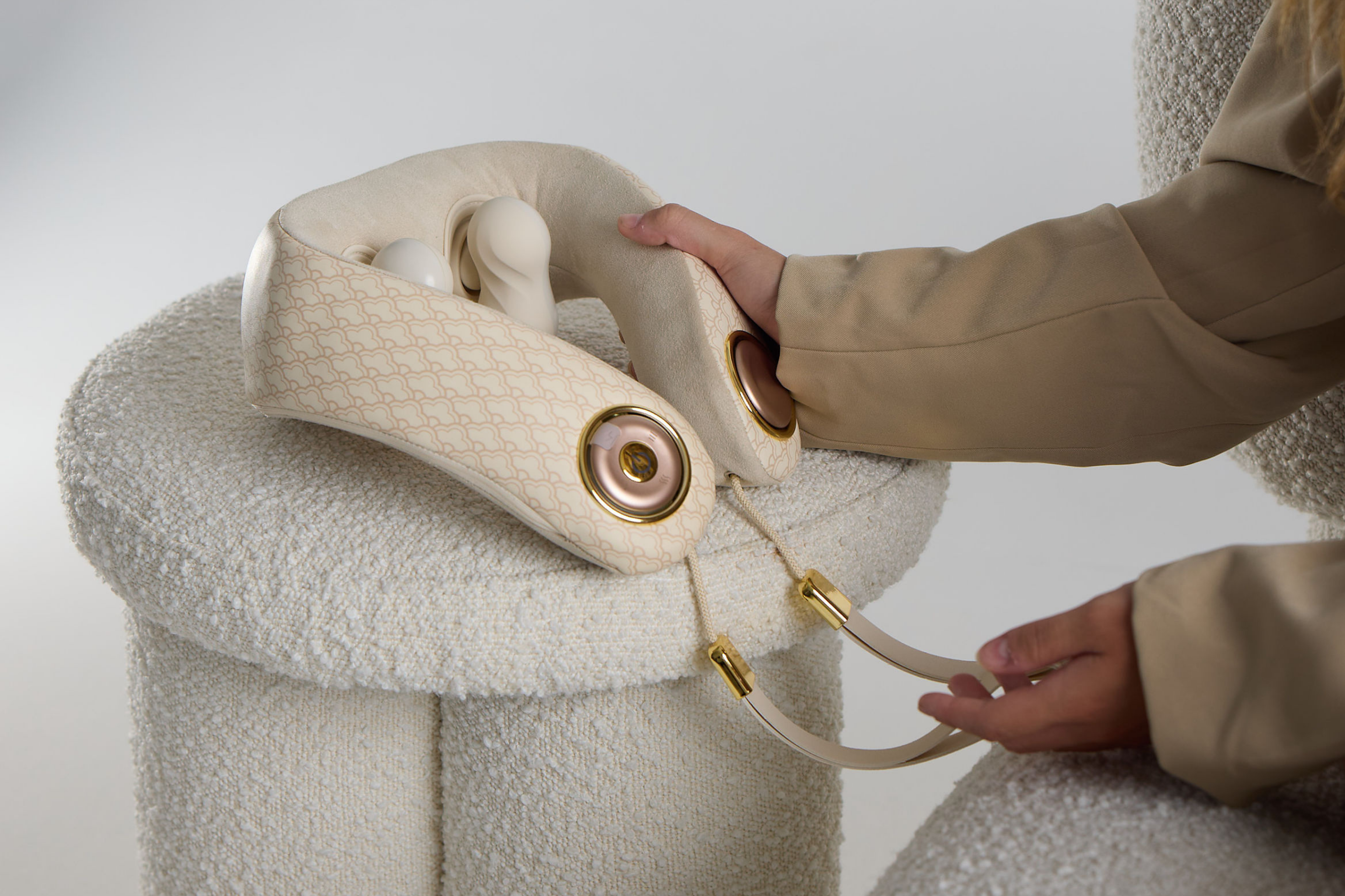 Calm Cloud Neck Massager