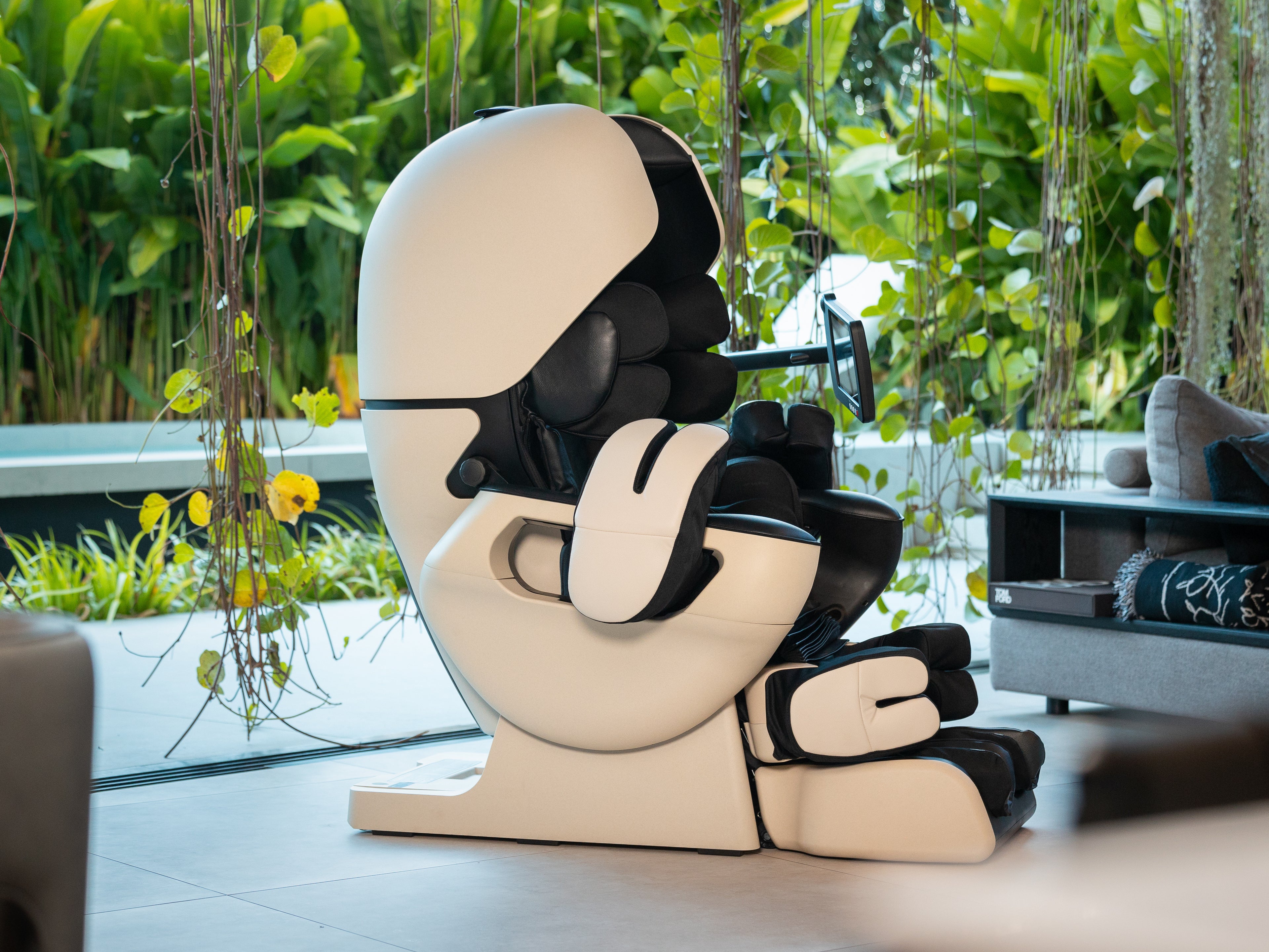 ROBO Massage Chair