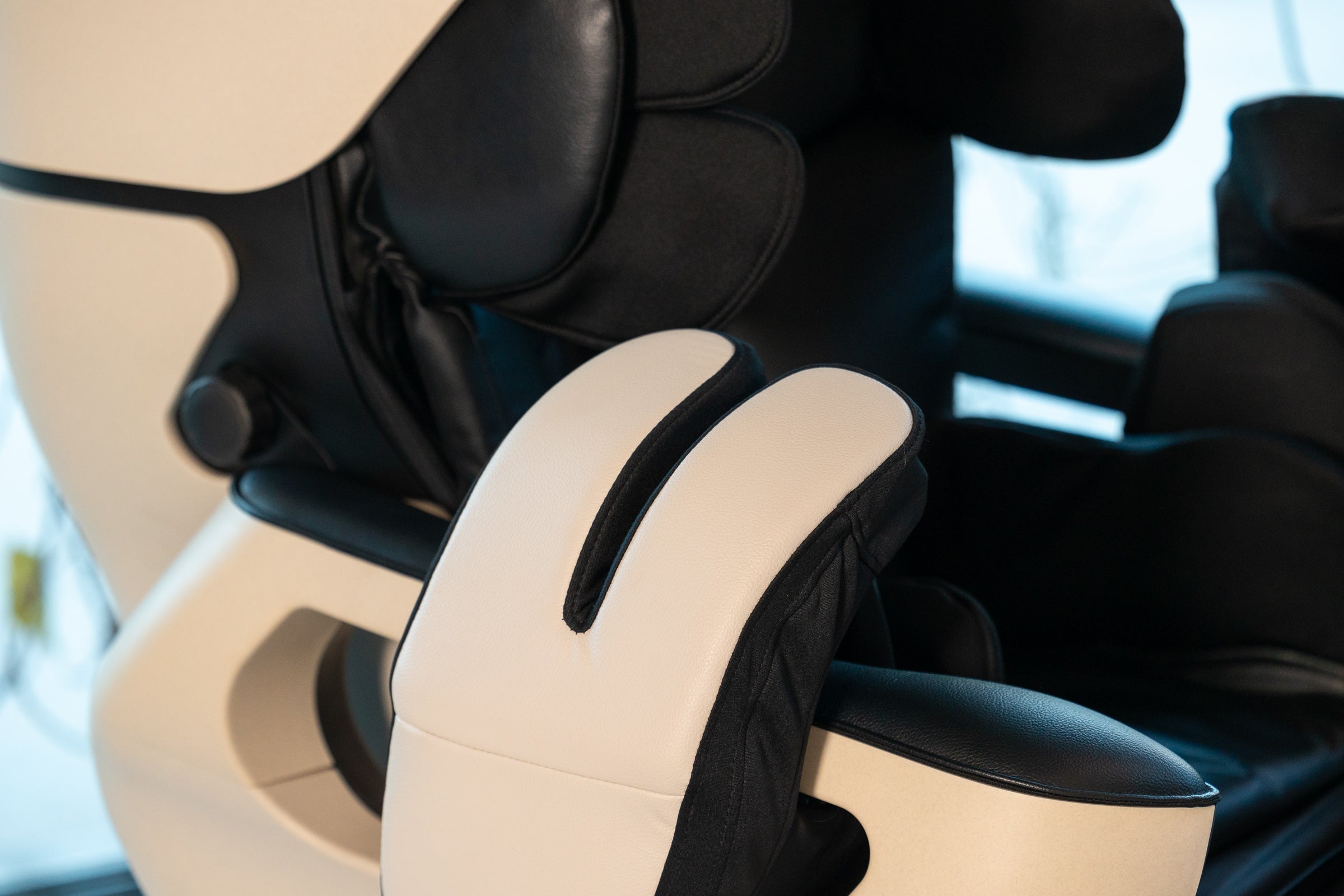 ROBO Massage Chair