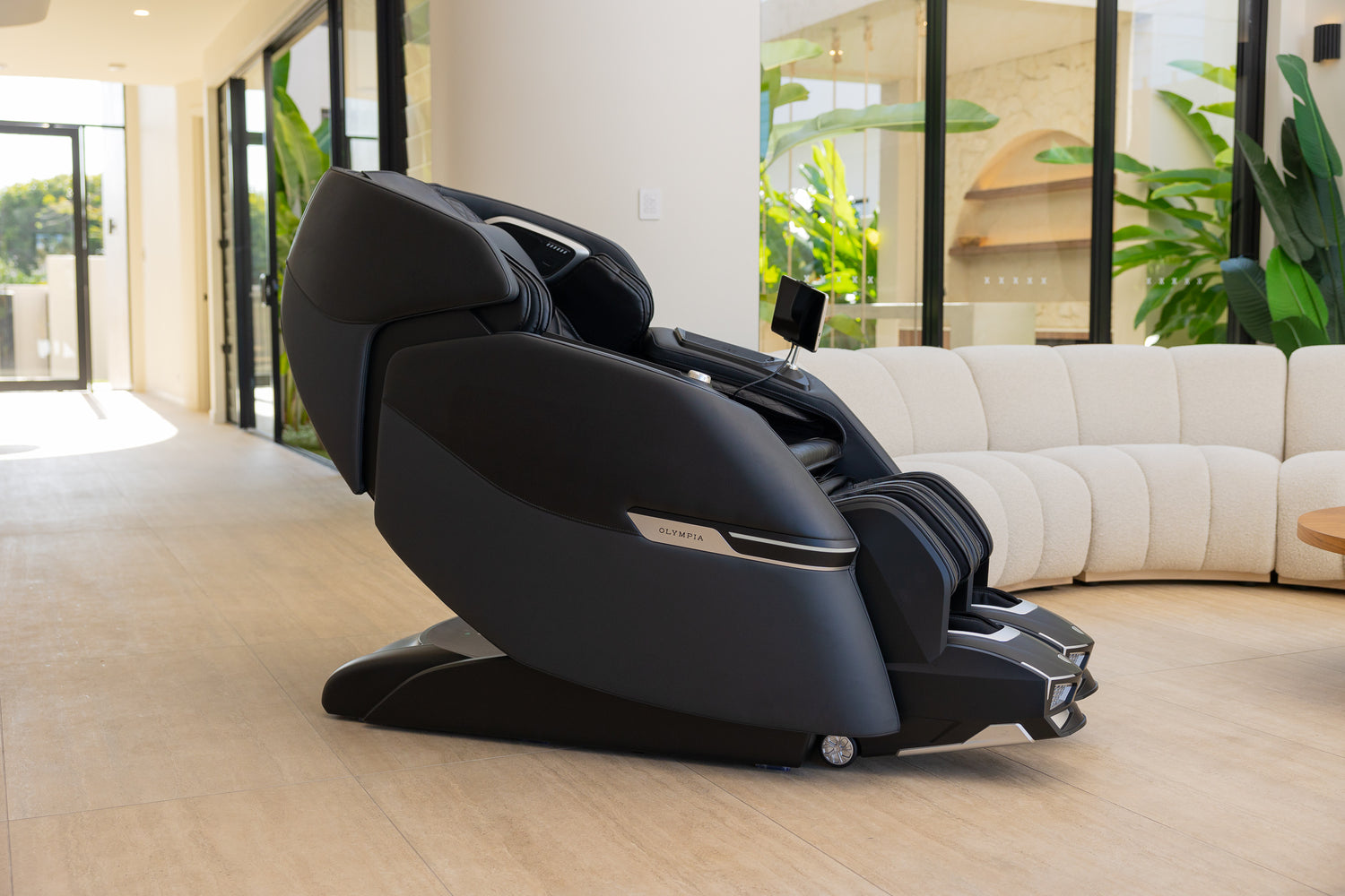 Zeus Athletica Massage Chair