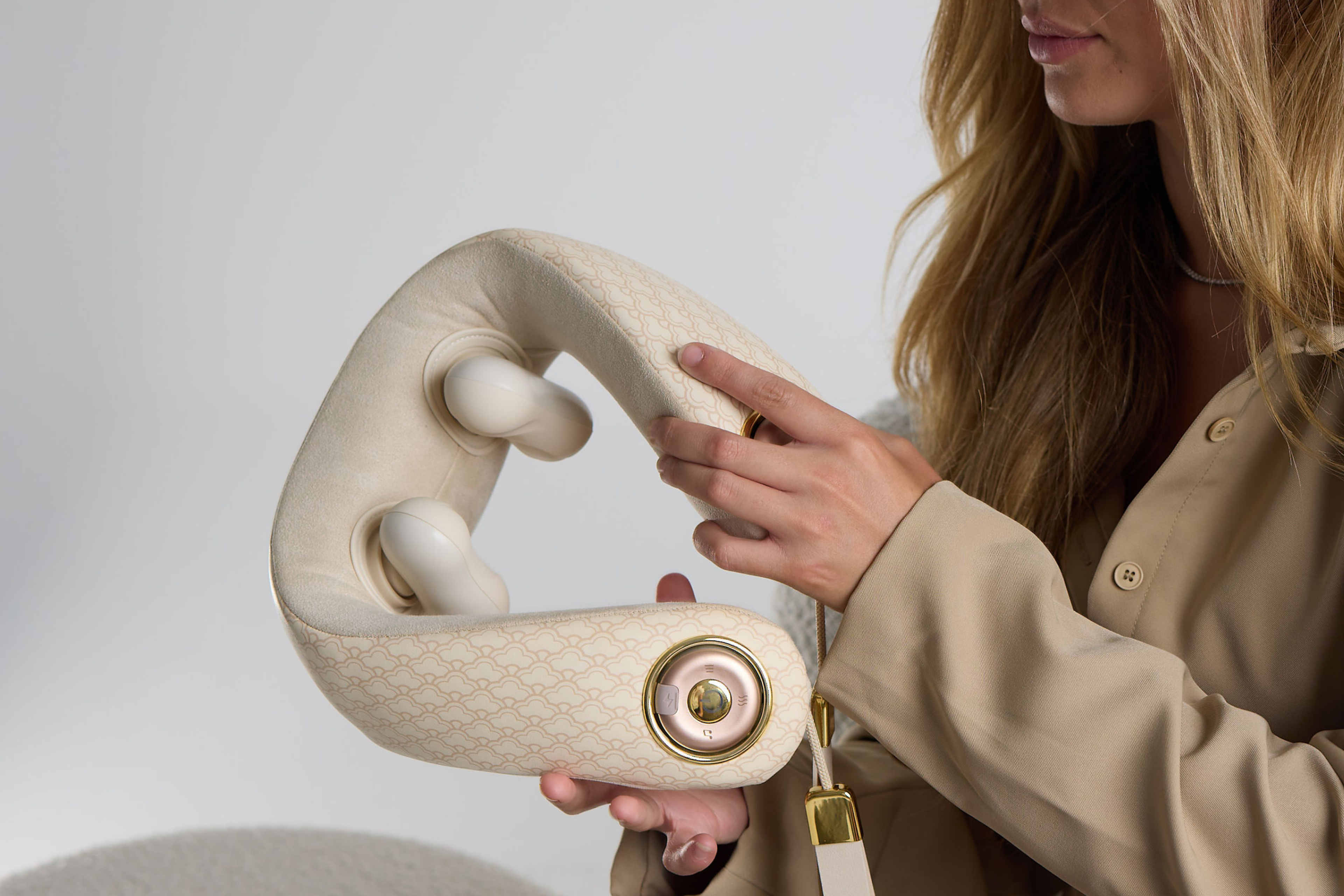 Calm Cloud Neck Massager